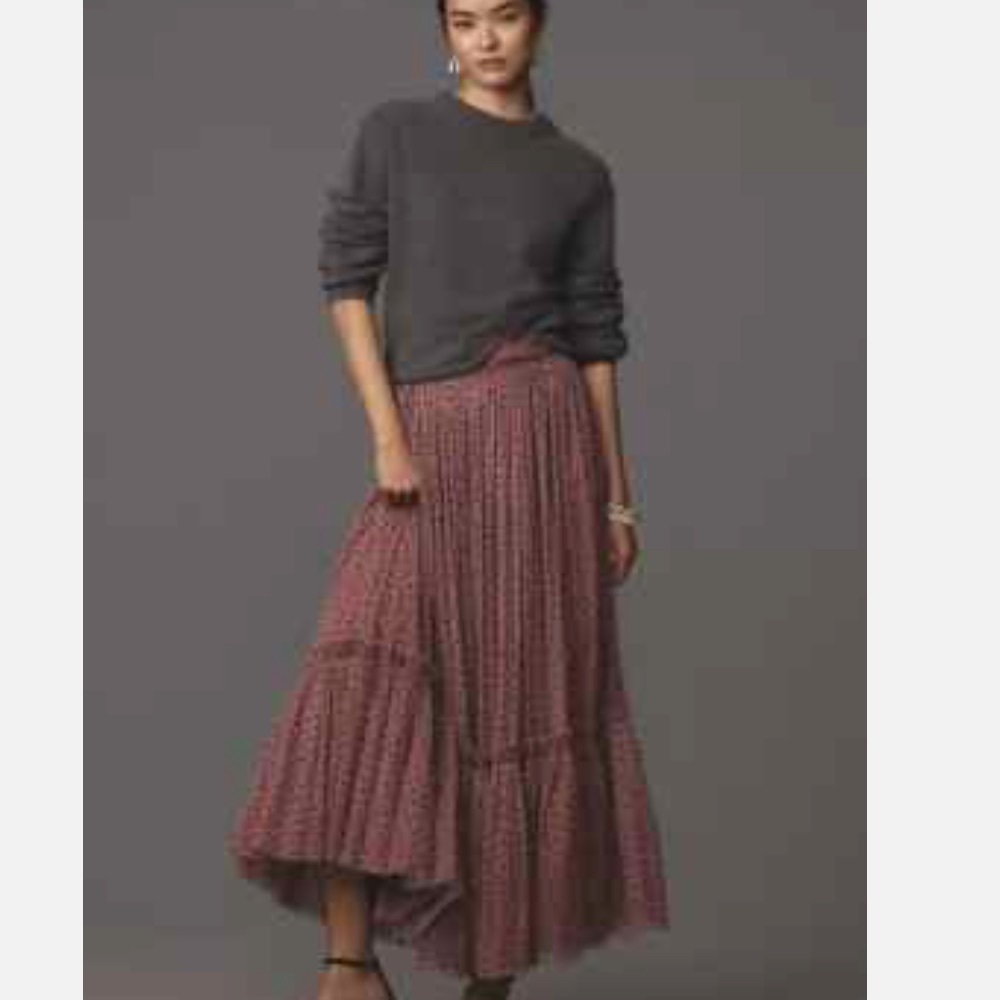 Maeve tiered pull on tulle skirt size small. Anthropologie
